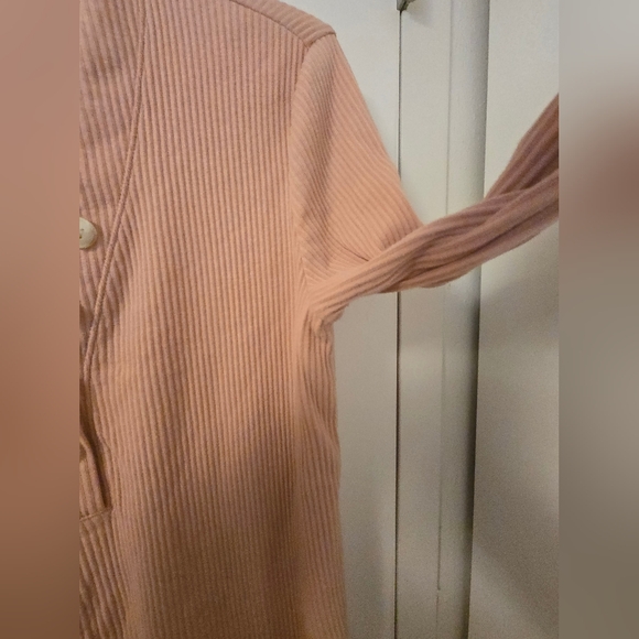 Loft‎ Salmon-colored Button-Up Henley - Picture 4 of 5